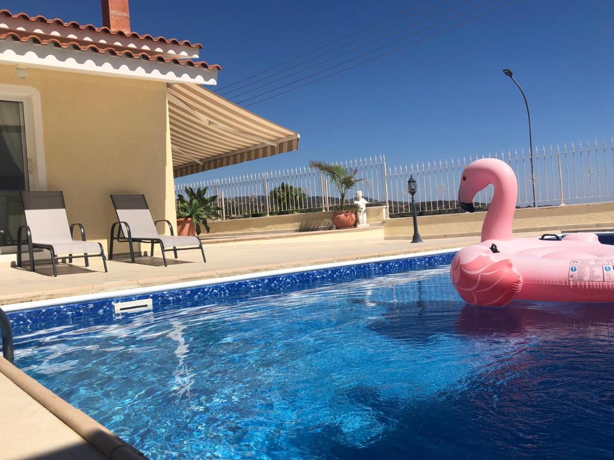 Peyia Palm Villa Пафос Екстер'єр фото