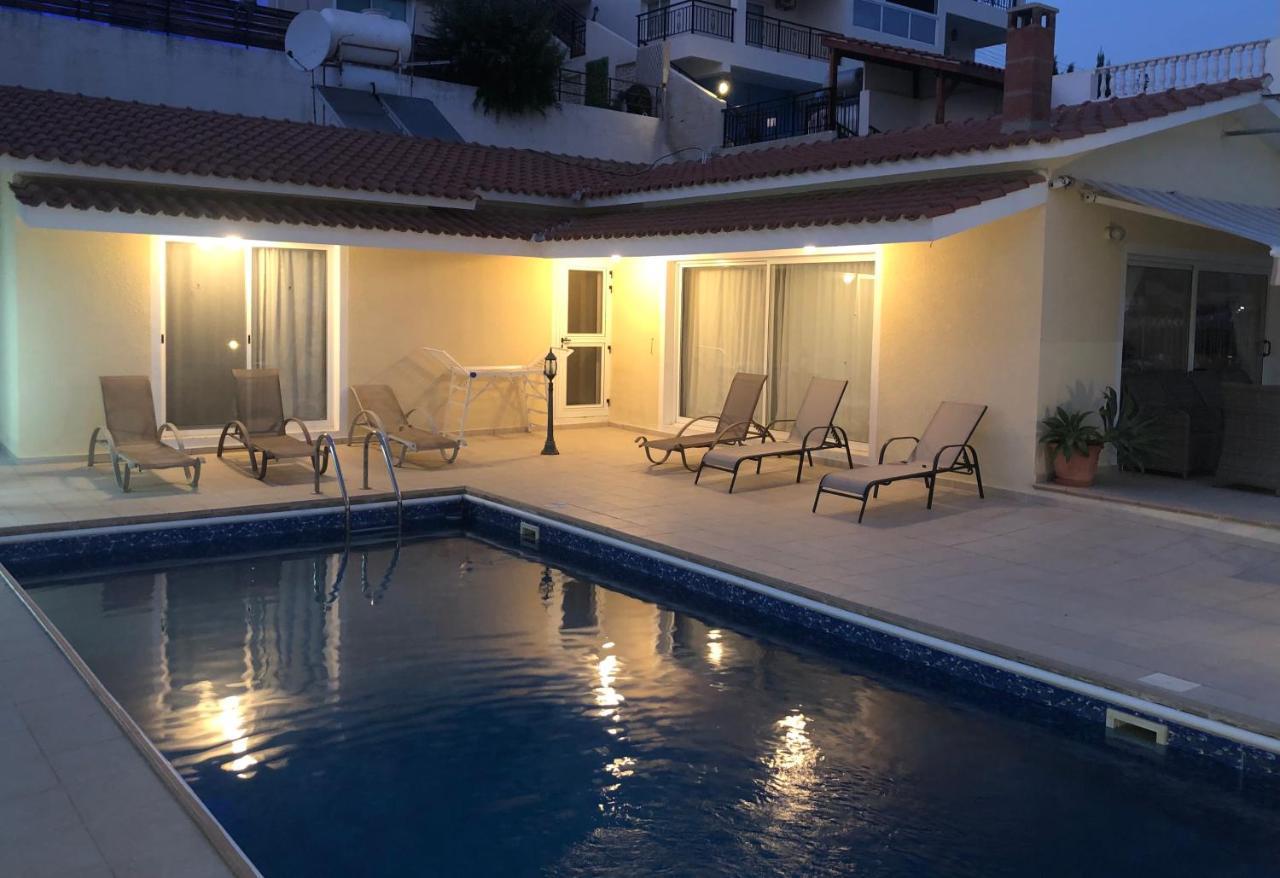 Peyia Palm Villa Пафос Екстер'єр фото