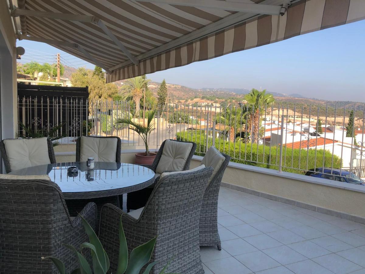 Peyia Palm Villa Пафос Екстер'єр фото